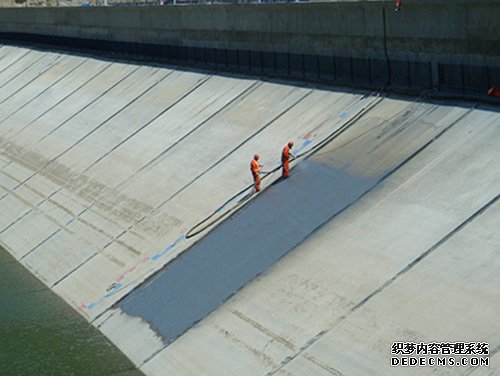 堤壩聚脲防水噴涂施工