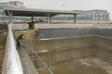 污水池防腐施工噴涂聚脲